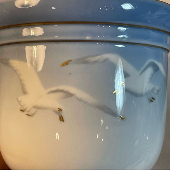 Bing & Grondahl Seagull with gold Flowerpot No 668 - Picture 12 of 15
